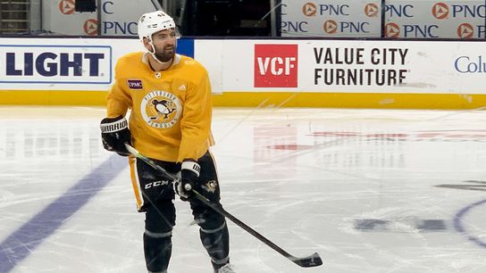 Aston-Reese practices with team: 'Nice to be back' taken in Columbus, Ohio (Penguins)