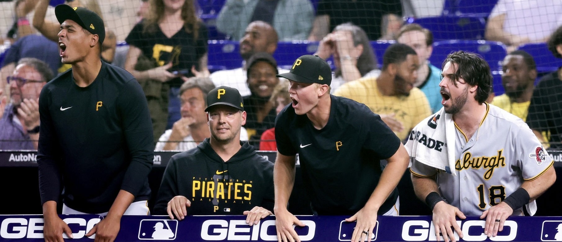 Pirates' Ke'Bryan Hayes skips first base, gets HR overturned 