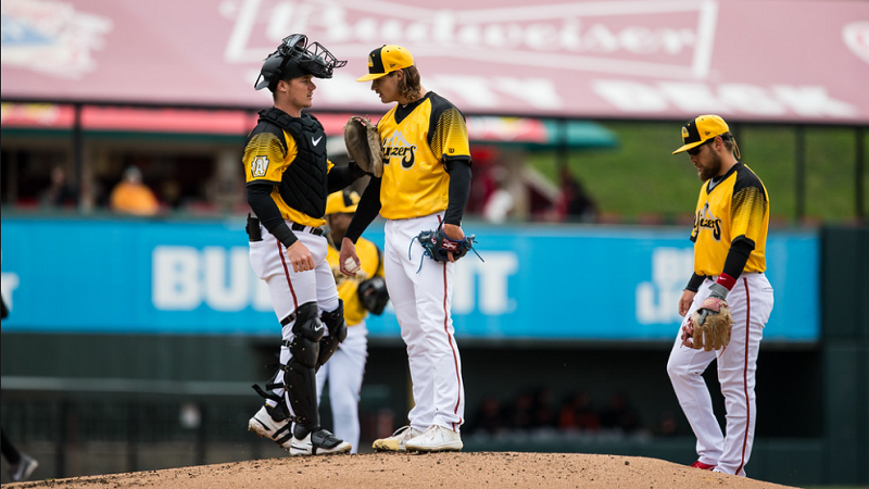 Pirates 'thrilled' to add Louisville catcher Henry Davis with first overall  pick