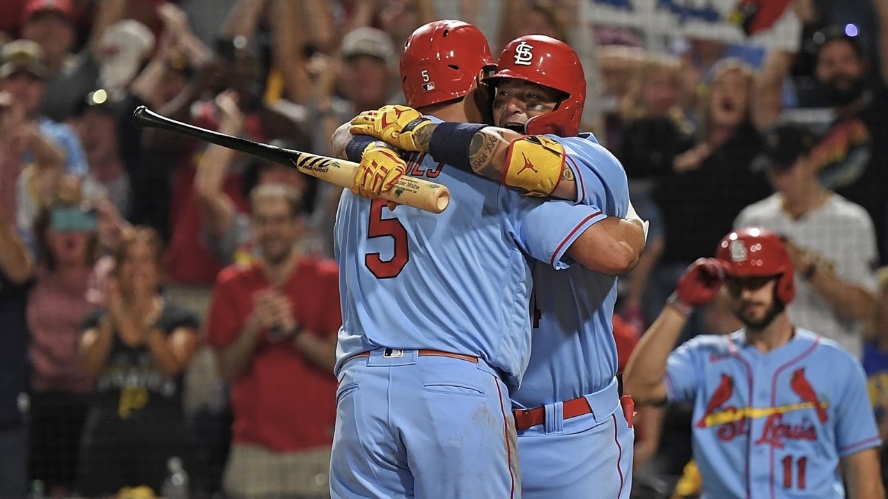 Pujols hits 696th HR, ties A-Rod for 4th; Cards beat Pirates