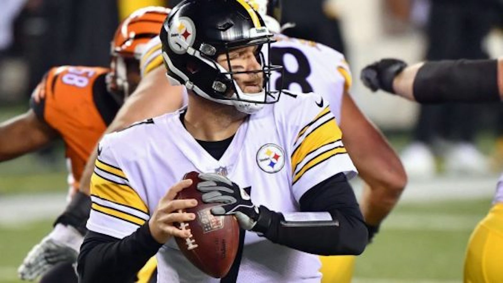 Steelers expect Fitzpatrick, Watt, Haden to play vs. Bengals