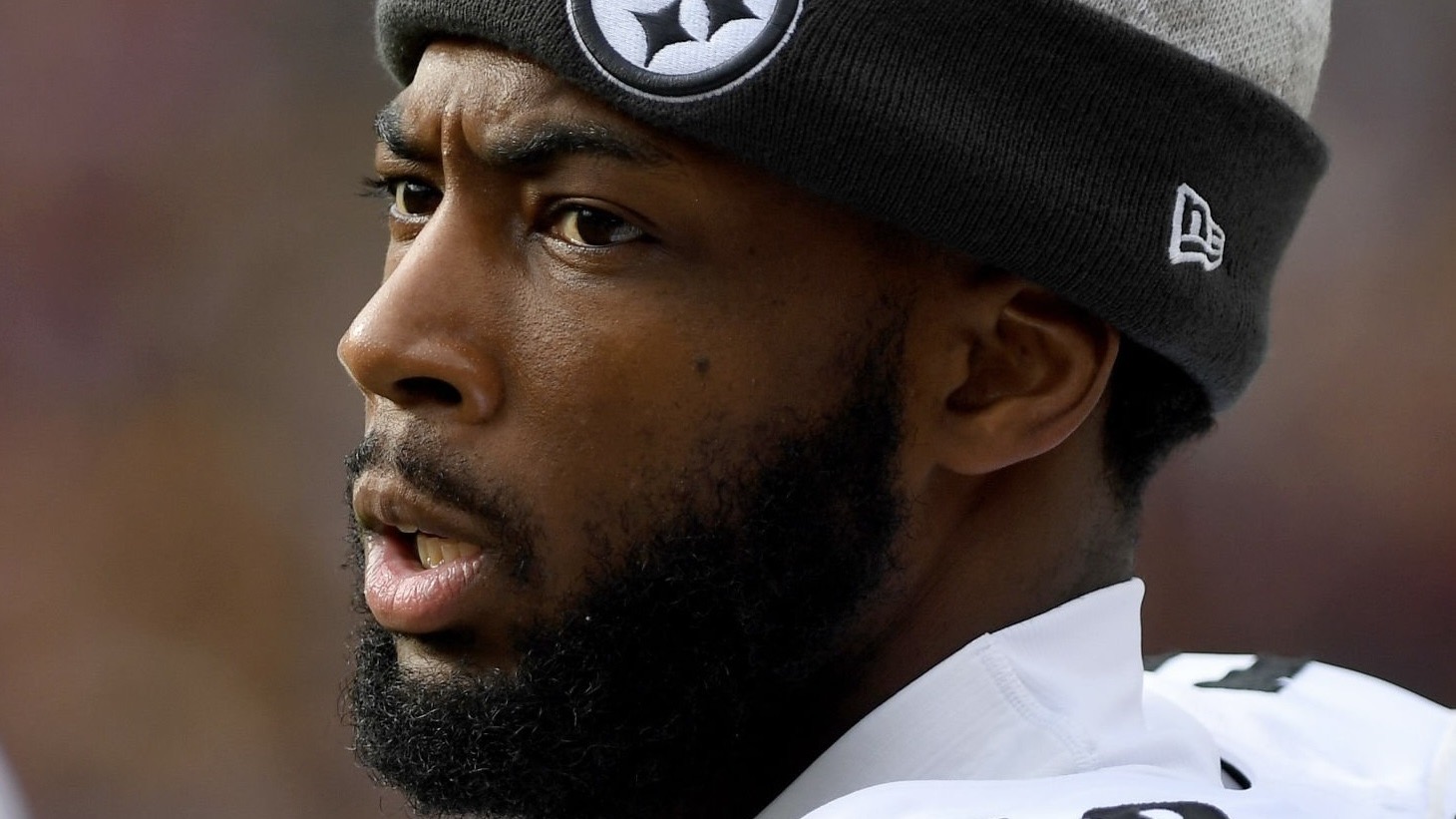 Mike Williams looks out over the field as the Steelers take on the the Browns at Huntington Bank Field in Cleveland.