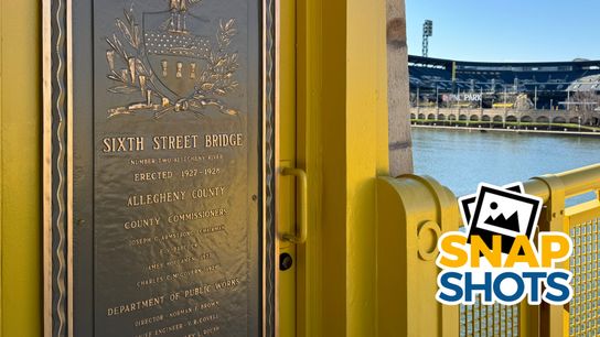 Snap Shots: Sixth Street Bridge taken Pittsburgh (Regular features)