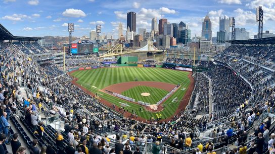 Final: Cubs 2, Pirates 1 taken at PNC Park (Live coverage)