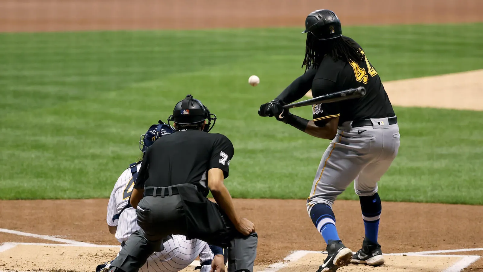 On Jackie's day, Pirates hope for 'change' taken in Milwaukee (Pirates). Photo by GETTY