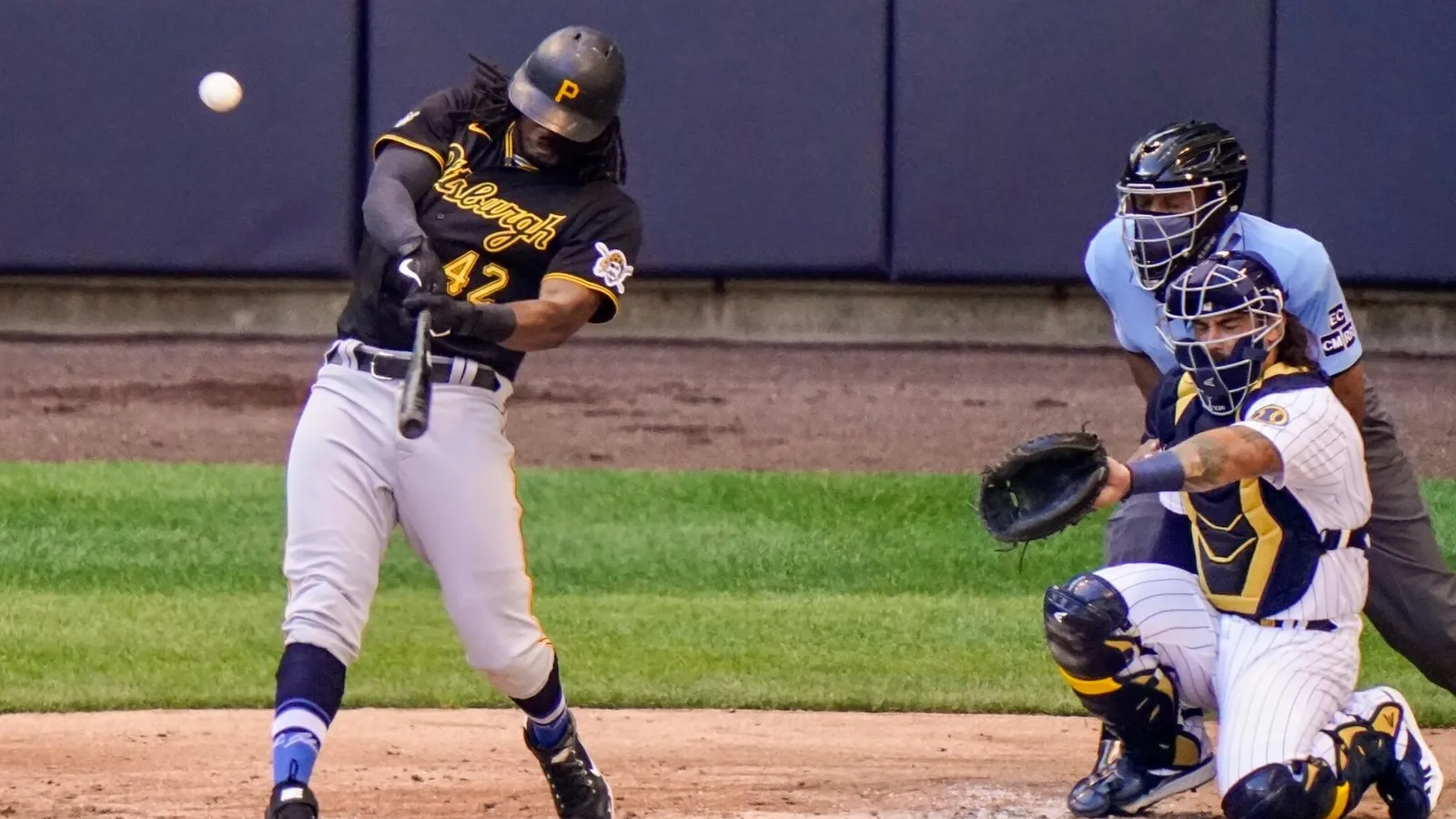 ‘Things are turning:’ Bell’s bat shows life taken in Milwaukee (Pirates). Photo by AP