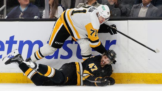 LIVE: Bruins 2, Penguins 1, third period taken Boston