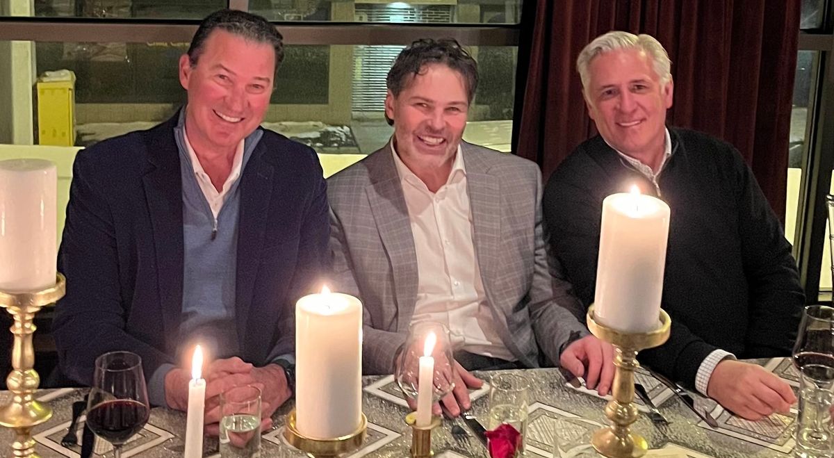 Mario Lemieux, Jaromir Jagr, Ron Francis, Saturday night at a restaurant on Mount Washington.