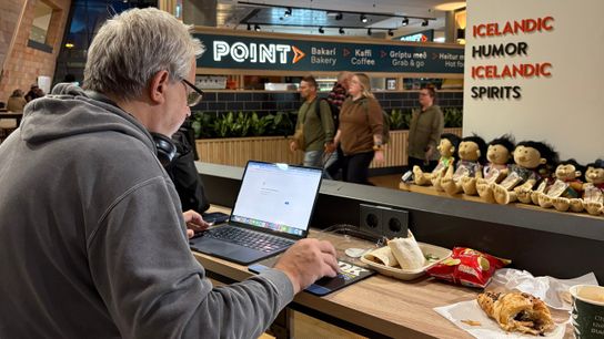 Live Qs: DK's answers to subscribers! taken Pittsburgh