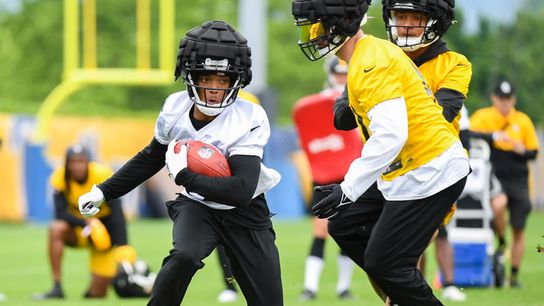 Mike's Beer Bar War Room: Upon inspection, Austin's more than gadgetry taken on the South Side (War Room)