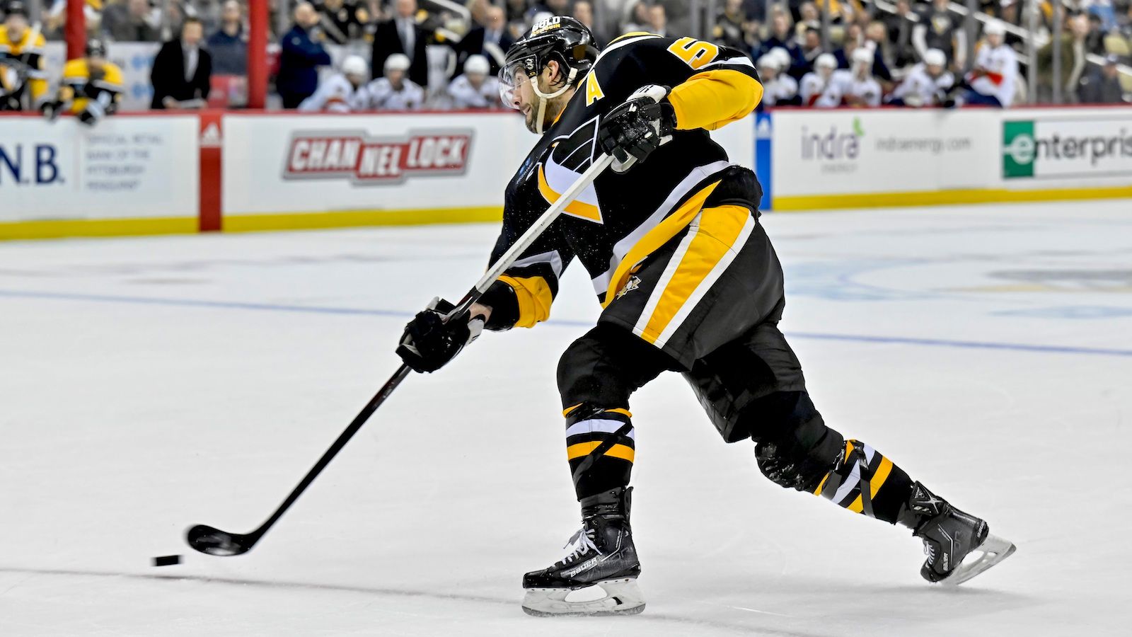 First Kris Letang's Goal  Penguins @ Panthers 