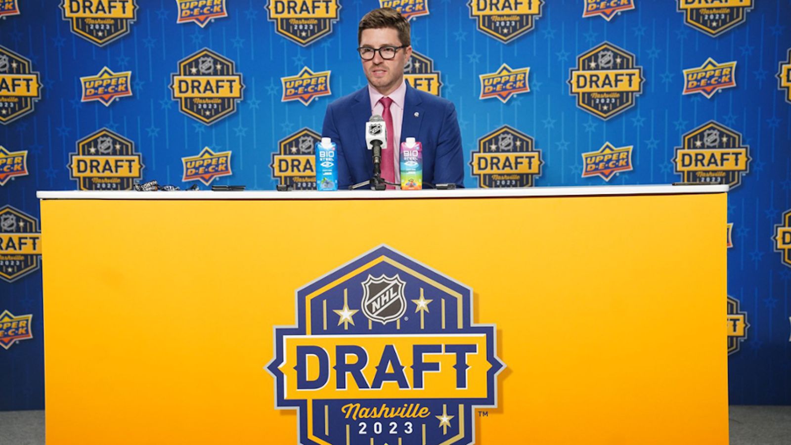 THE Hockey Pool: Live Draft