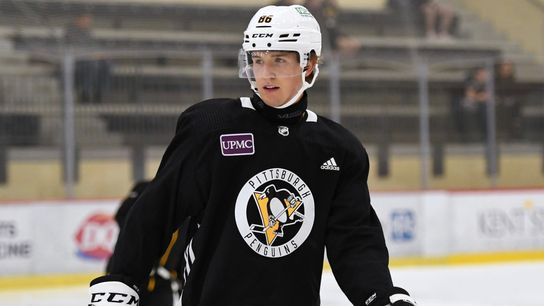 Development camp: Penguins see 'lot of potential' in 6-foot-5 defenseman Laatsch taken in Cranberry, Pa. (Penguins)