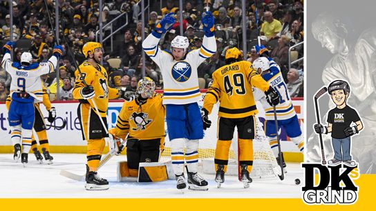 Grind: Brutal blunder by Geno, but bad refs, too taken in Uptown. Photo by PHOTO: JEANINE LEECH / GETTY