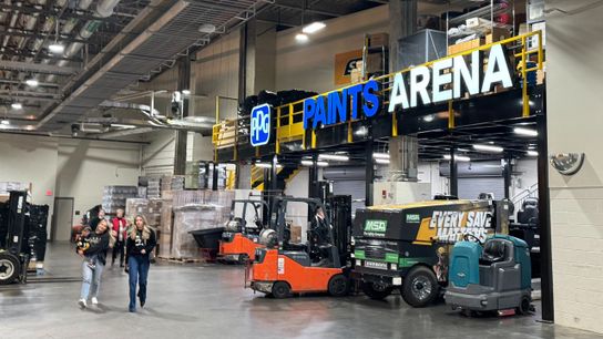 Penguins vs. Avalanche, 7:08 p.m. taken Uptown