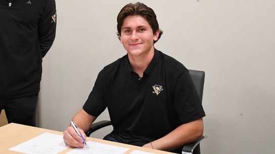 Second-rounder Howe signs entry-level deal taken in Cranberry, Pa. (Penguins)