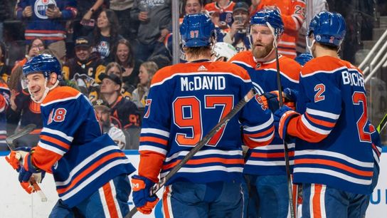 Final: Oilers 6, Penguins 1 taken in Edmonton, Alberta (Live coverage)