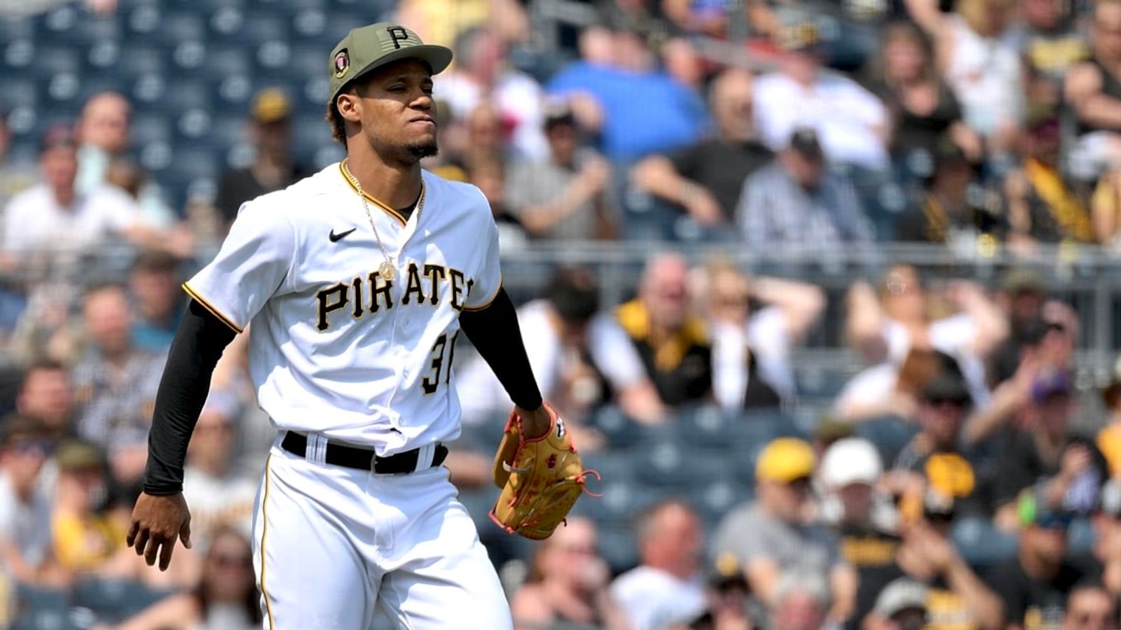 Pirates fast five: Ke'Bryan Hayes is done, Roansy Contreras gets