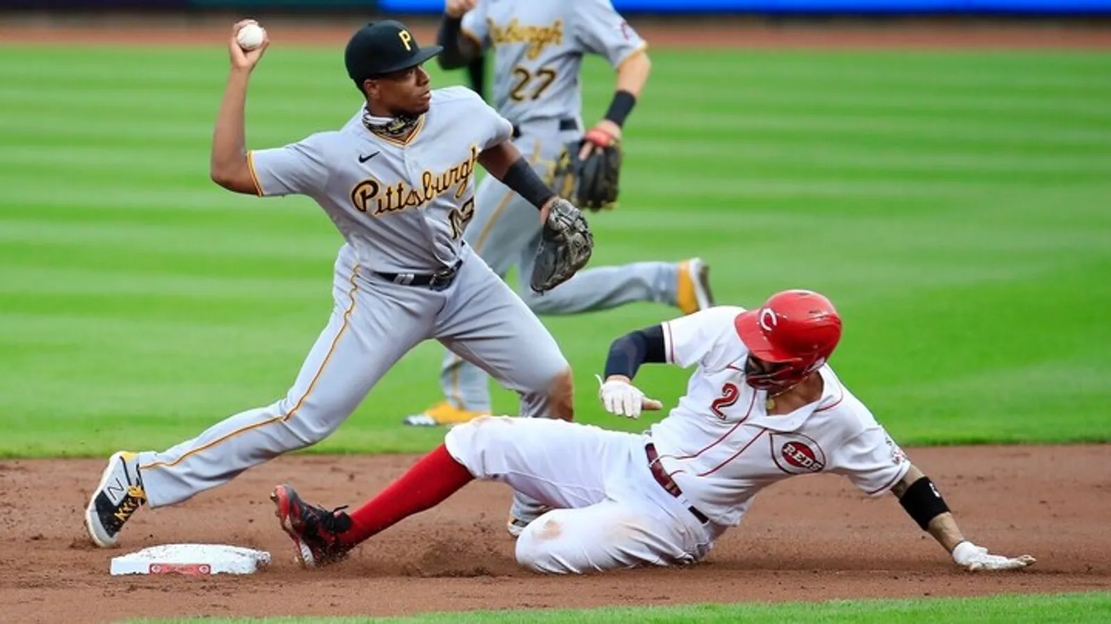 No trades at deadline, but top prospect Hayes on the way taken in Milwaukee (Pirates). Photo by GETTY