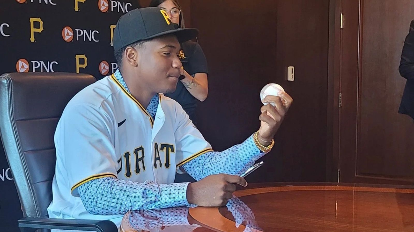 Pirates sign first-round pick Termarr Johnson to over-slot deal