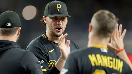 Skenes concedes two baserunners in latest gem taken in Phoenix. Photo by GETTY
