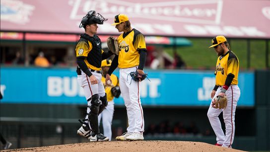 Henry Davis makes a mound visit.