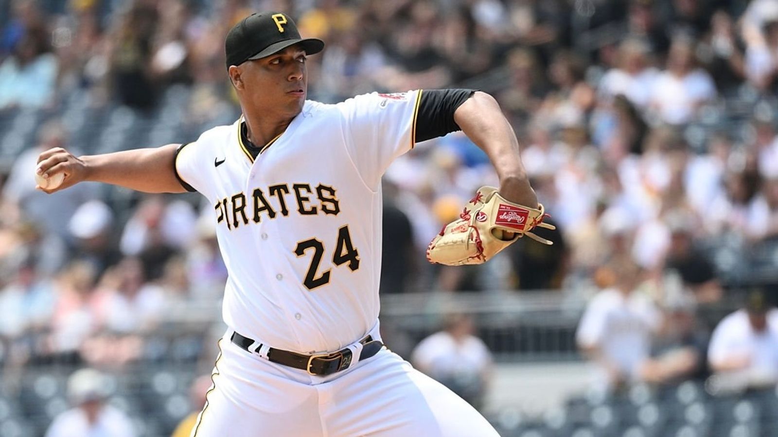 Johan Oviedo of the Pittsburgh Pirates pitches in the first inning