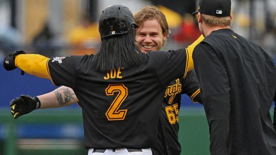 Jones' continued, historic brilliance backed -- at last -- by a bit of offense taken at PNC Park (Pirates)