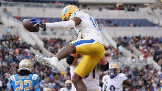 Final: Pitt 37, UCLA 35 taken in El Paso, Texas (Live coverage)