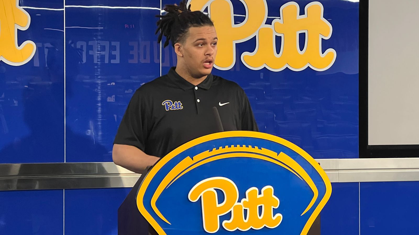 Pitt Great Aaron Donald Becomes Super Bowl Champion with Rams - Pitt  Panthers #H2P