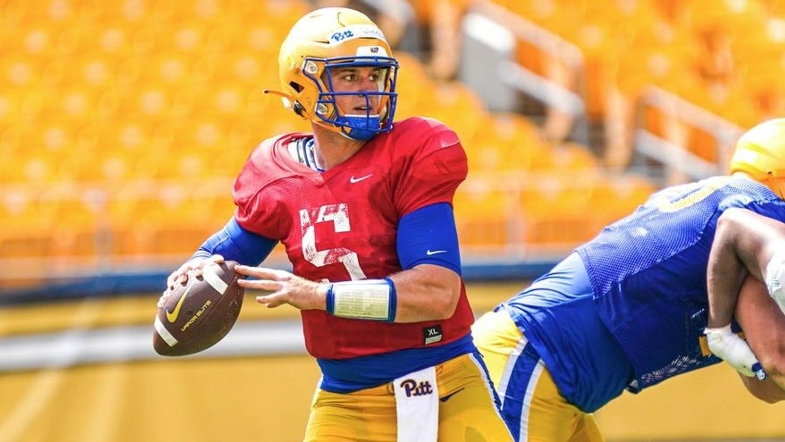 Pitt Quarterback Kenny Pickett is Staying in Pittsburgh Next Year