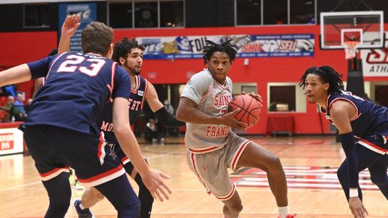 Mayers' perfect shooting helps Colonials by St. Francis, 75-67 taken in Altoona, Pa.  (Robert Morris)