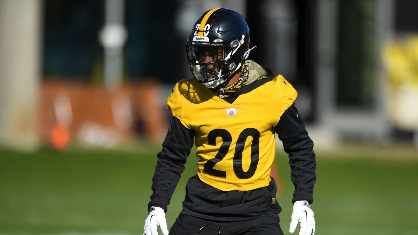 Cam Sutton embracing new role with Steelers