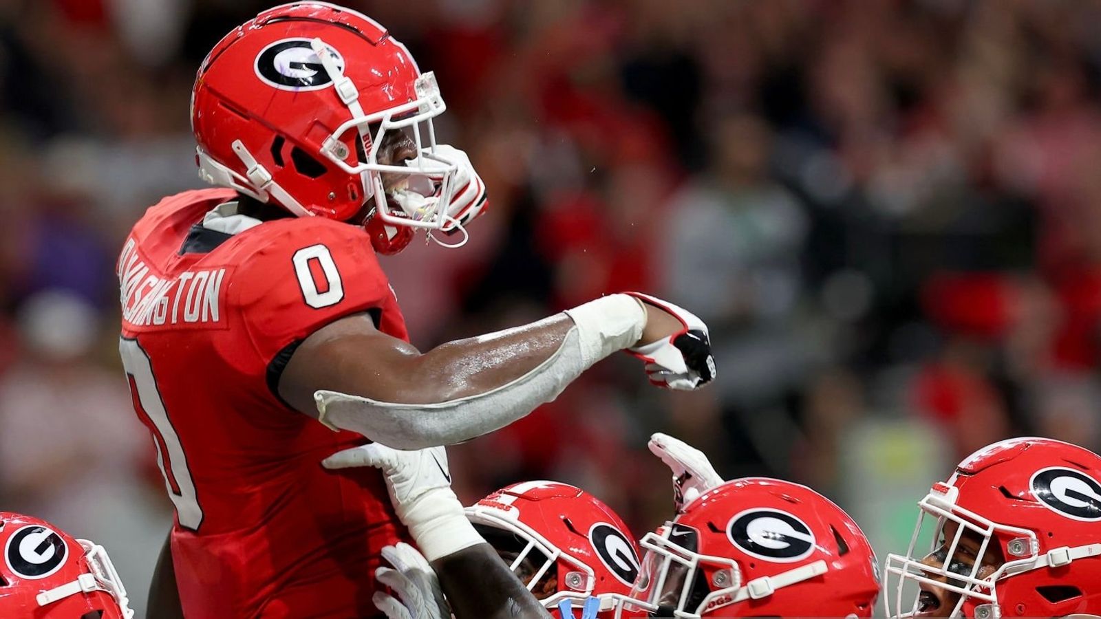 Steelers select Georgia OT Broderick Jones with No. 14 pick