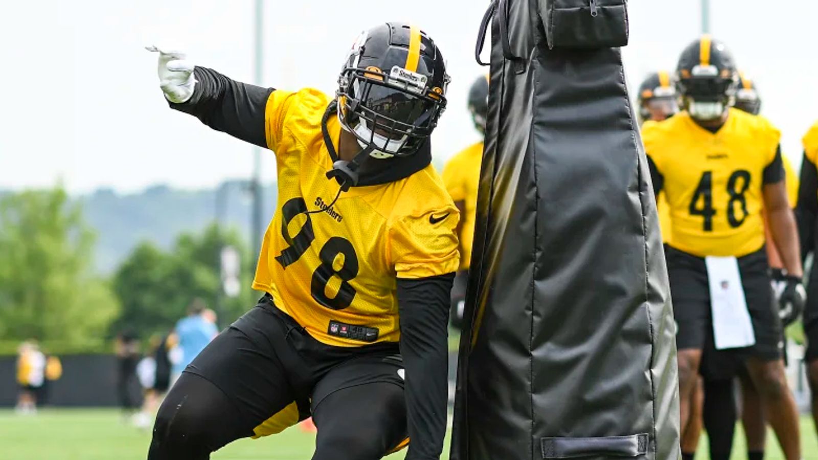 Highsmith seeks to make bigger impact on Steelers defense