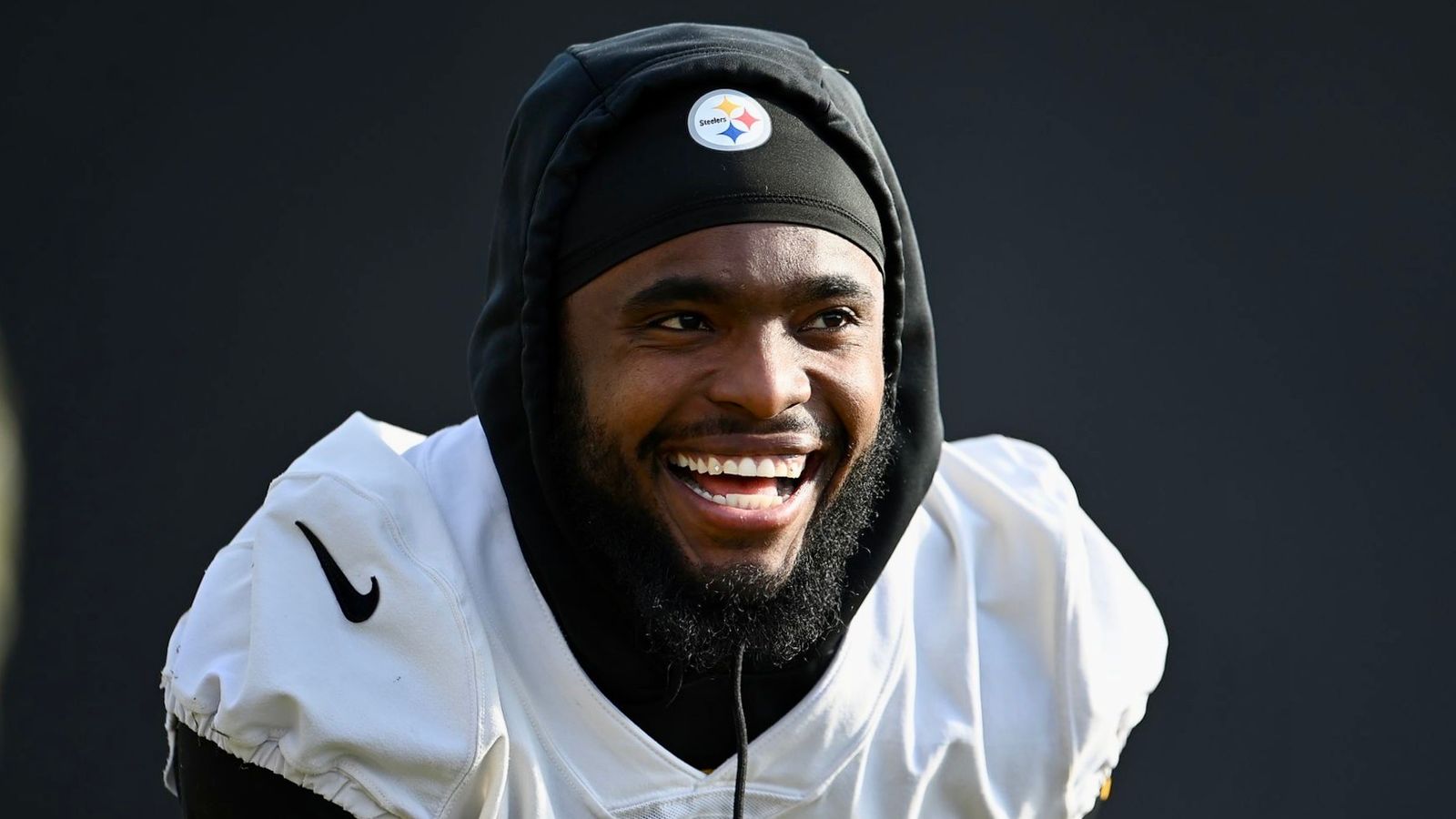 Steelers' Diontae Johnson back at training camp after injury scare