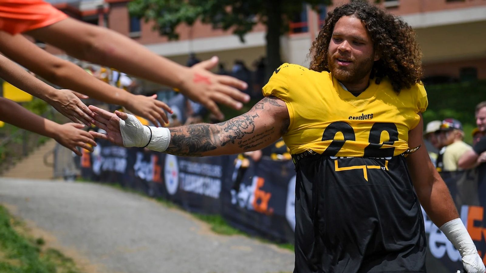 How Isaiahh Loudermilk went from 8-man football to the NFL