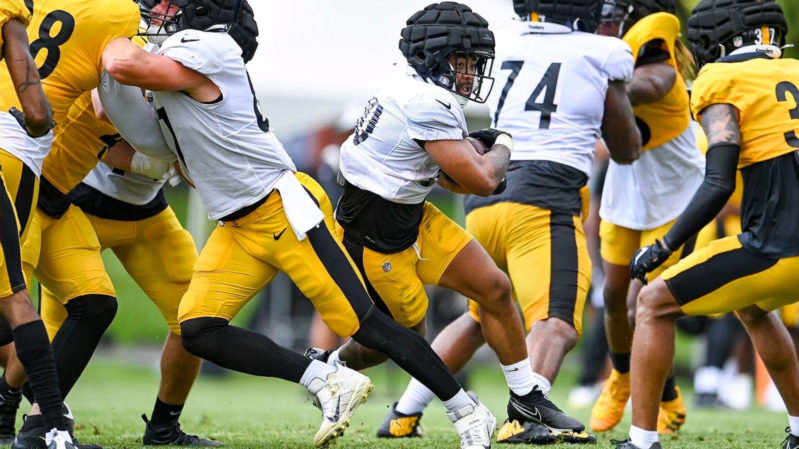 Steelers GM Omar Khan says Kenny Pickett's growth has been 'really  encouraging' - On3