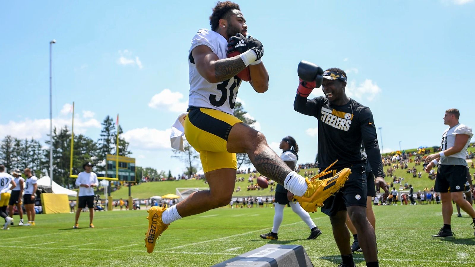 All players are healthy entering Thursday's first practice for Pittsburgh  Steelers training camp in Latrobe, Pennsylvania.