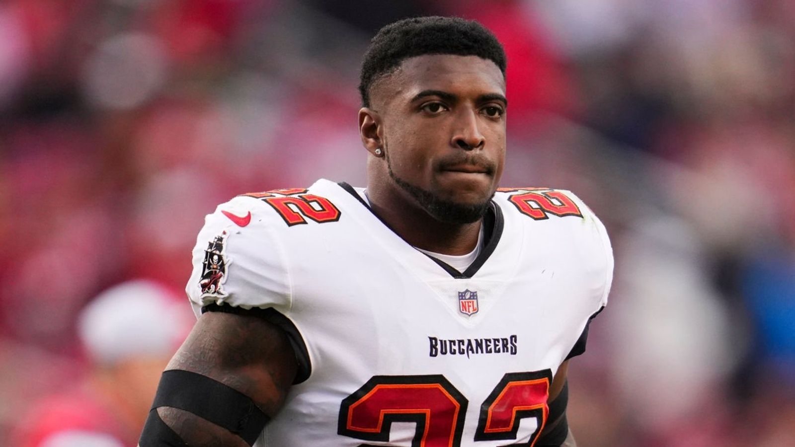 Bucs Bring Keanu Neal Back to Original Division and Position