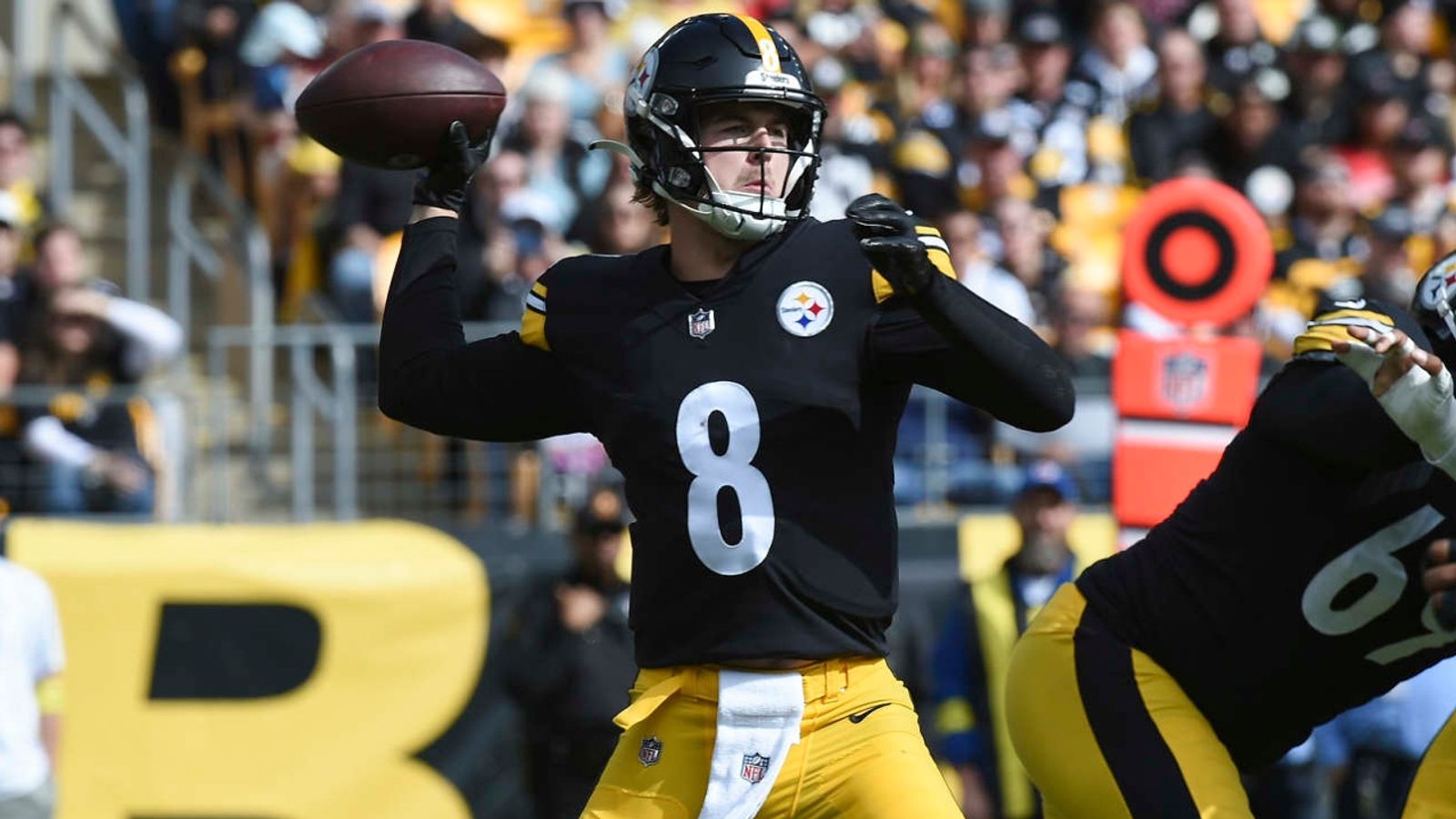 Kenny Pickett injury update: Mike Tomlin says Steelers' QB will play if  cleared from concussion protocol