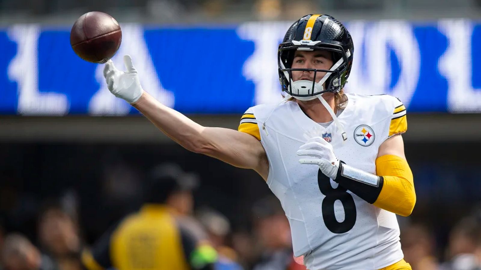 What's on Kenny Pickett's playlist? Looks like Steelers QB has