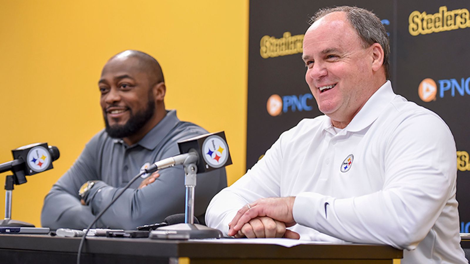 Pittsburgh Steelers head coach Mike Tomlin addresses a news conference  after an NFL football game against