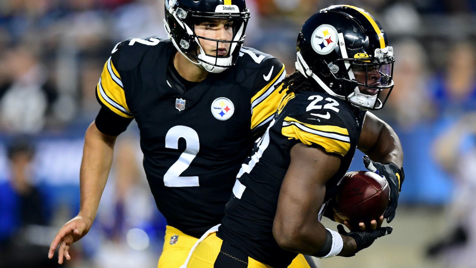 Steelers debut new, safer helmets for off-season training