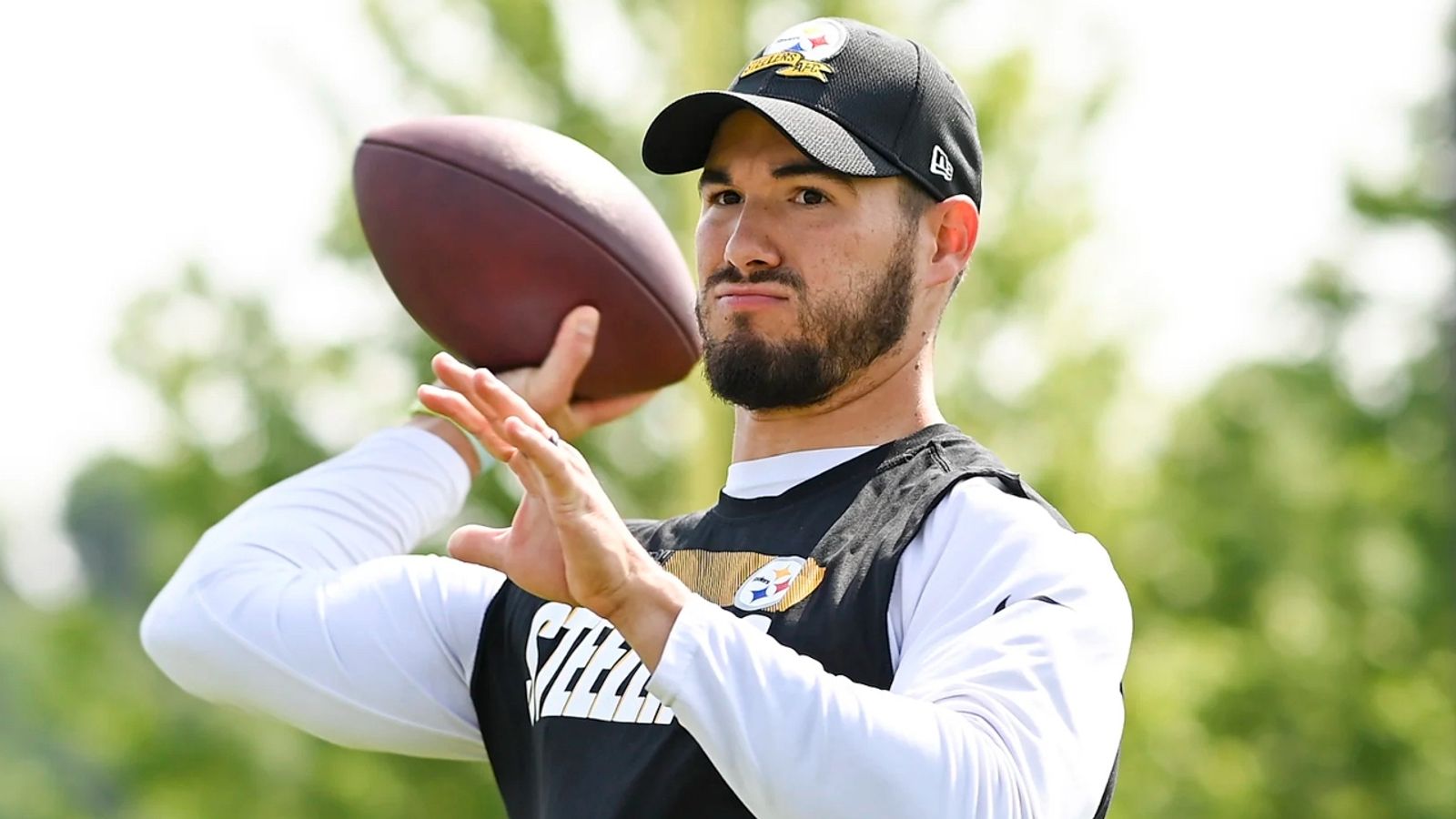 Trubisky starting QB, rookie Pickett the backup for Steelers