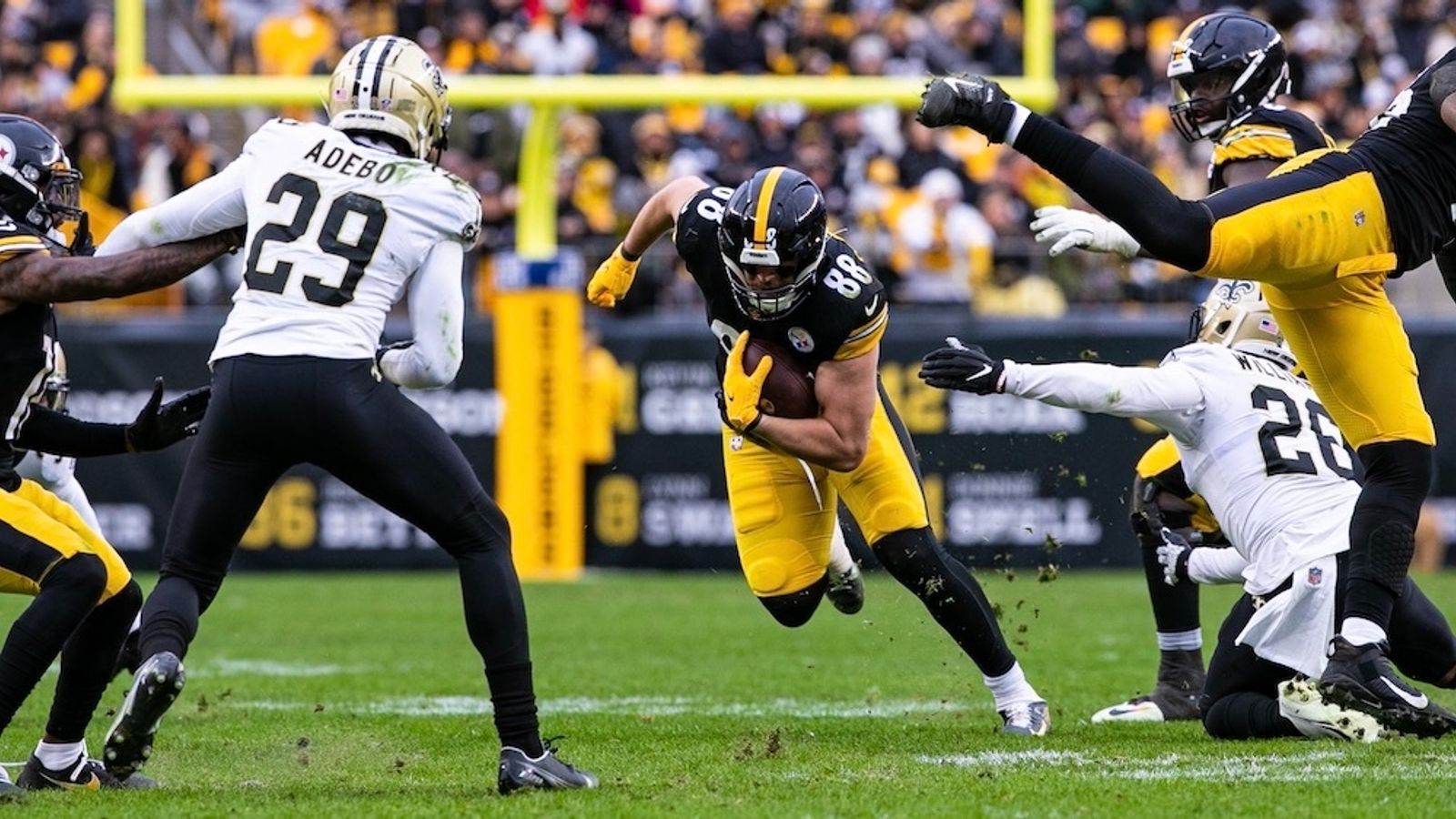 PHOTOS: Feature frames - Steelers at Saints