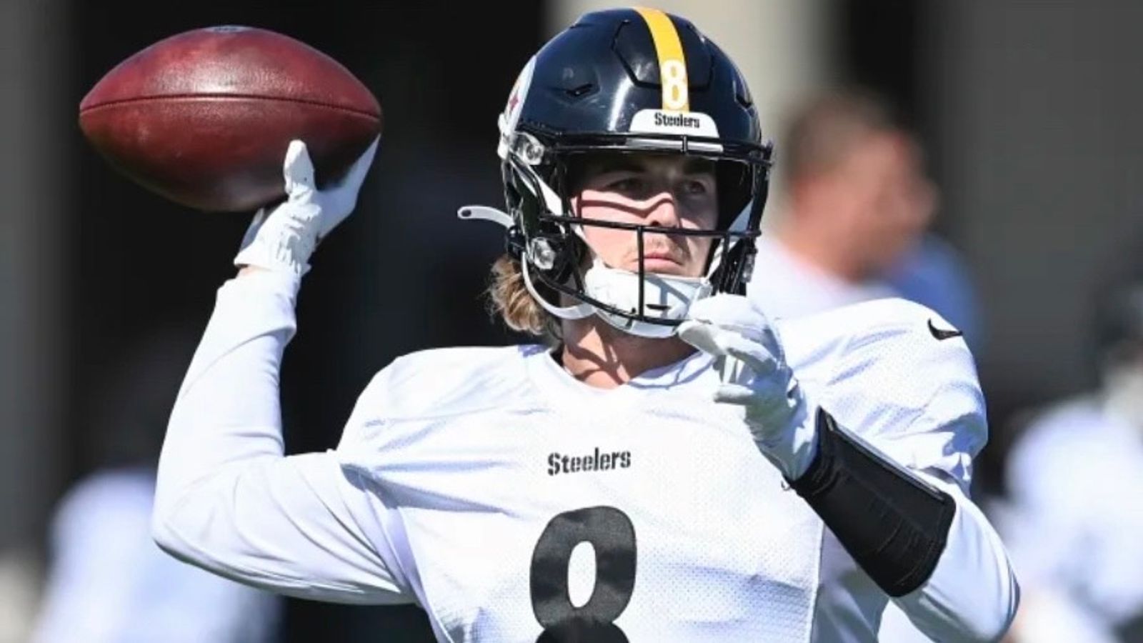 When will Kenny Pickett start for Steelers? Breaking down training camp QB1  battle vs. Mitchell Trubisky