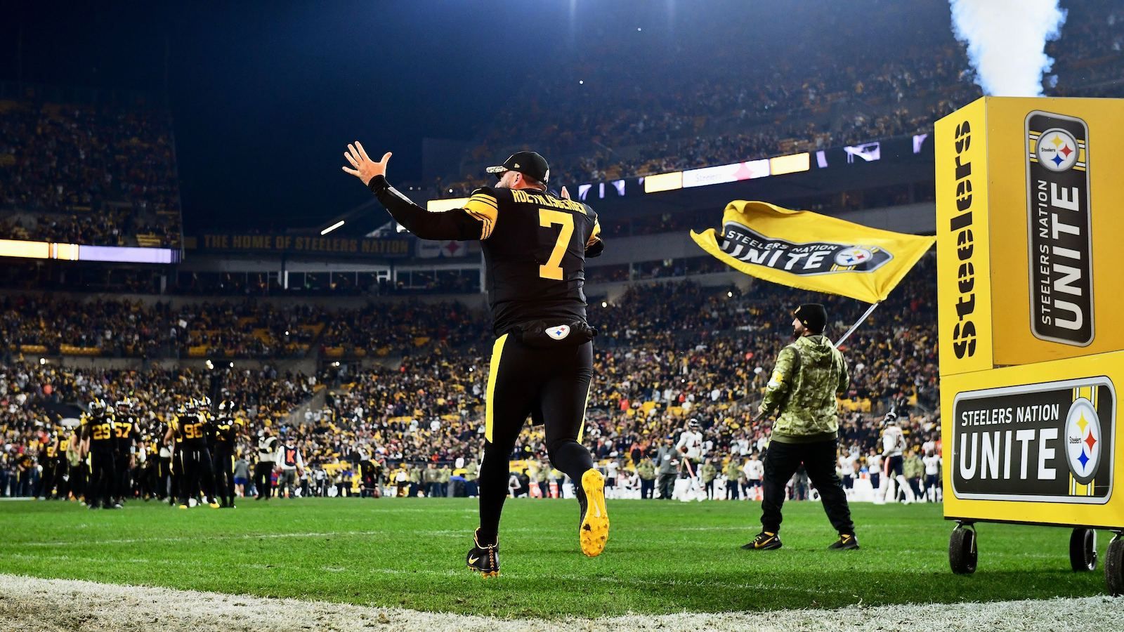 No.7 Ben Roethlisberger Pittsburgh Steelers Signed Shirt - Premium