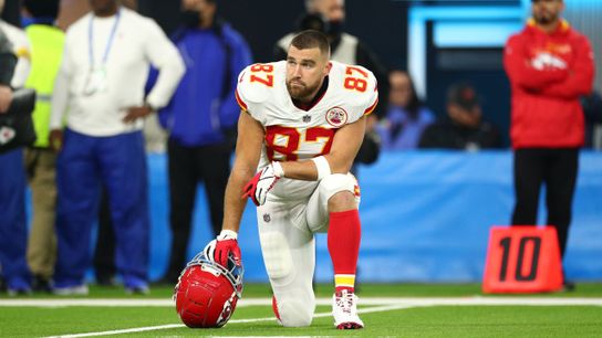 Chiefs' Kelce, Hill among those placed on Reserve/COVID-19 list Monday taken in Altoona, Pa.  (Steelers)