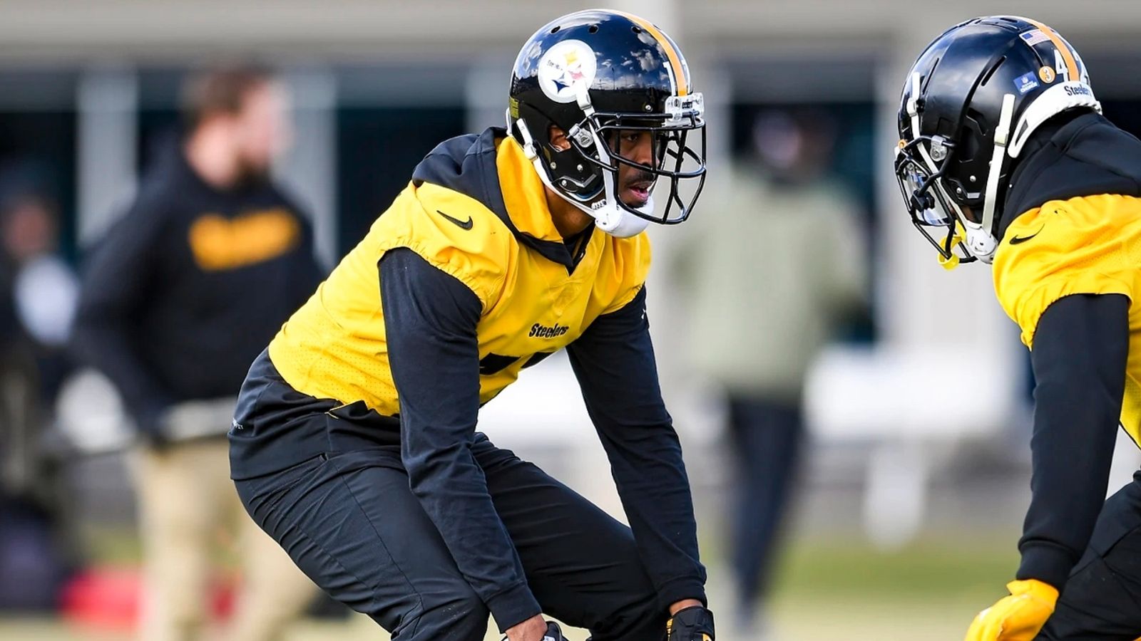 Steelers trade for Commanders cornerback William Jackson III ahead